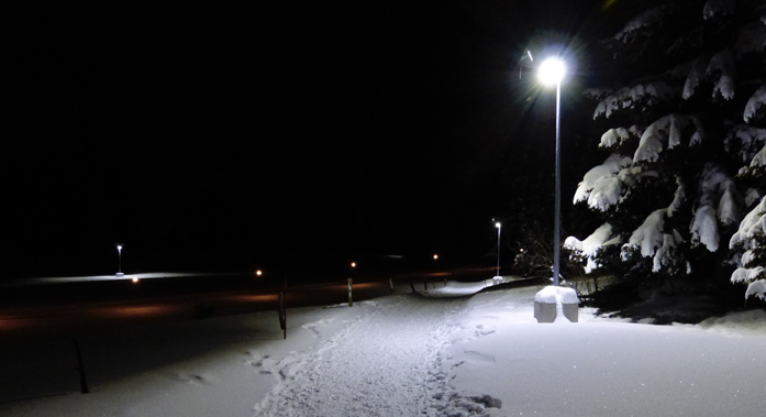 Are Off-Grid Solar Streetlights Suitable For Extreme Climates?